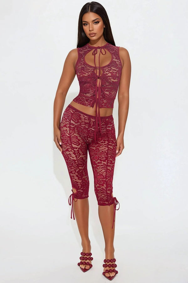 SILLEL RED LACE CAPRI SET