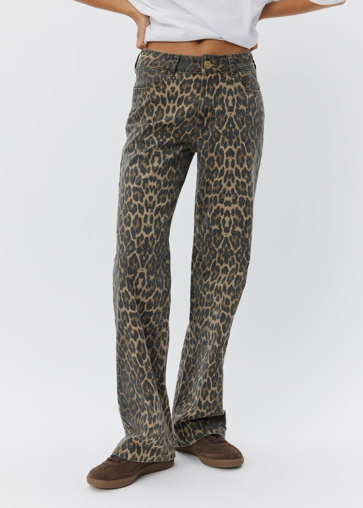BROWN WASHED LEOPARD PRINT DENIM JEANS